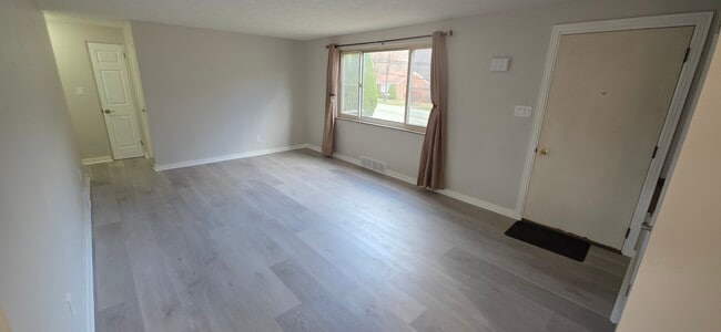 Photo - 5 McMichael Rd