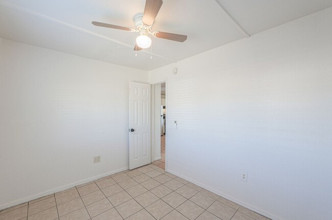 Photo - 2 Room 1 Bath Cottage with Huge Backyard