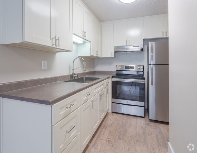 Photo - 100 Monte Cresta