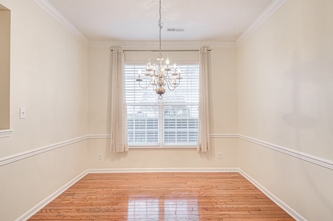 Formal Dining Room - 6524 Overland Park Dr
