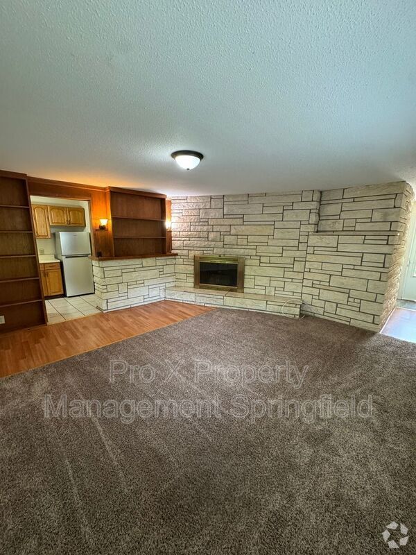 Building Photo - 2533 E Cherry St Unit B Rental