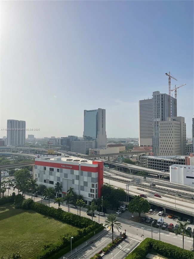 Photo - 350 S Miami Ave Unidad 2509