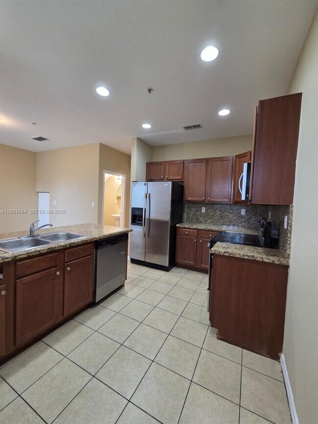 Photo - 2851 W Prospect Rd