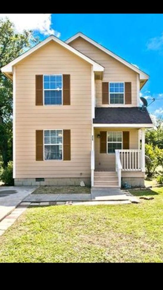 Building Photo - 404 S Texas Dr Rental