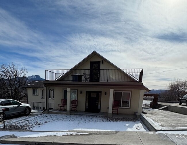 Building Photo - 928 Park St Unit 928 Park St, Upper