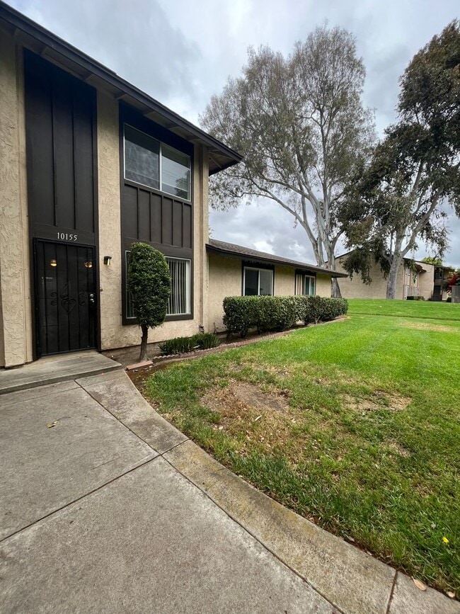 Cozy 2 Bed 1 Bath Home For Rent - Cozy 2 Bed 1 Bath Home For Rent