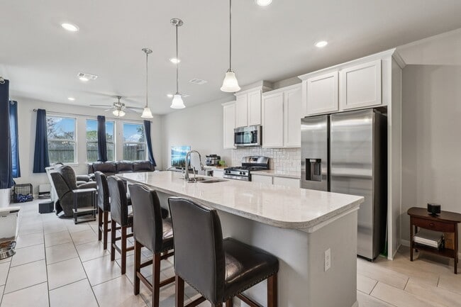 Photo - 7333 Hinsdale Dr