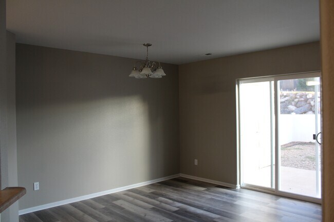 Photo - 21 Bryan Loop