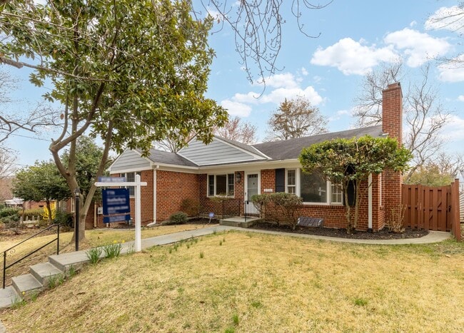 Photo - 2736 Stephenson Ln NW