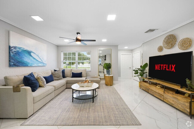 Building Photo - 10356 57th Way N Rental