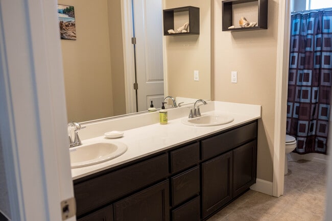 Photo - 617 Copper Ridge Way