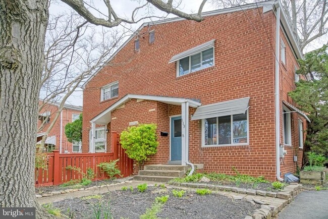113 E Taylor Run Pkwy