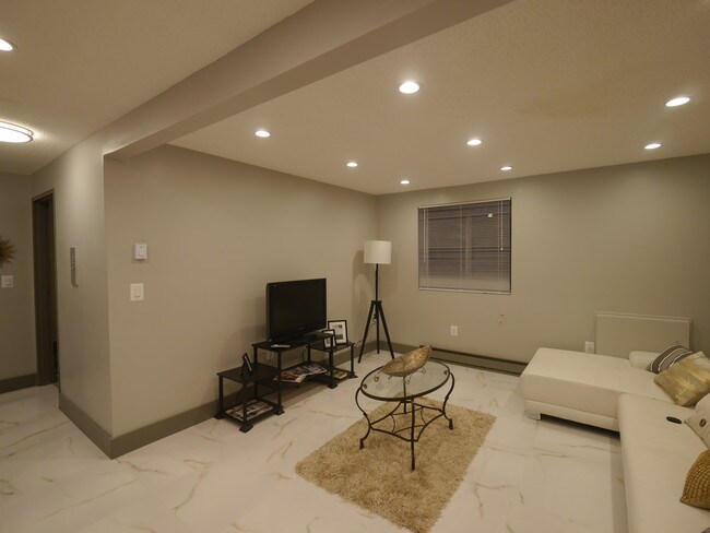 Birchwood Apartments