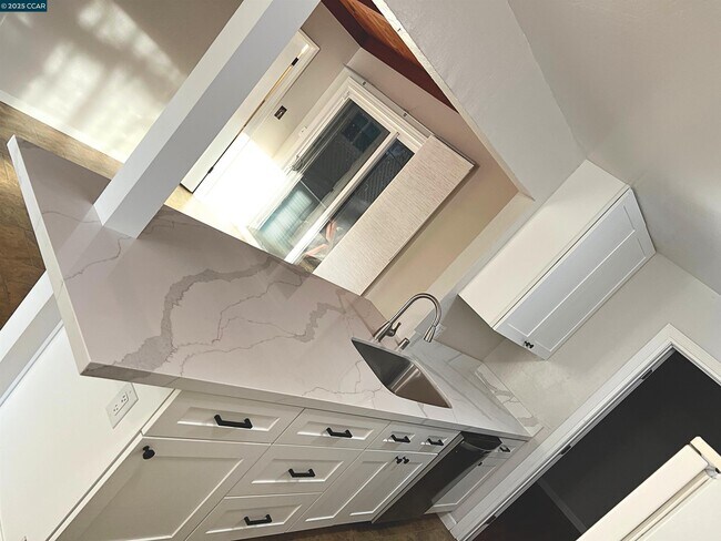 Photo - 520 Dawkins Dr