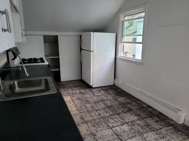 Photo - 315 Julian St Unit 2