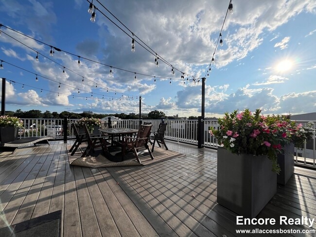 Photo - 22 Everett St Unit 305