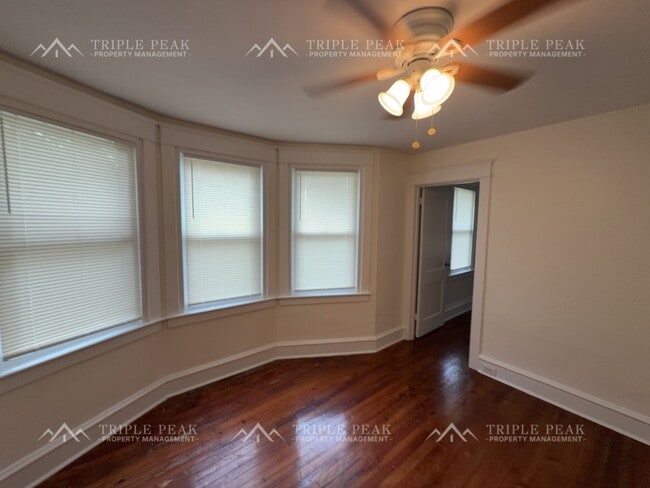 Building Photo - 221 Lafayette Ave Unit B