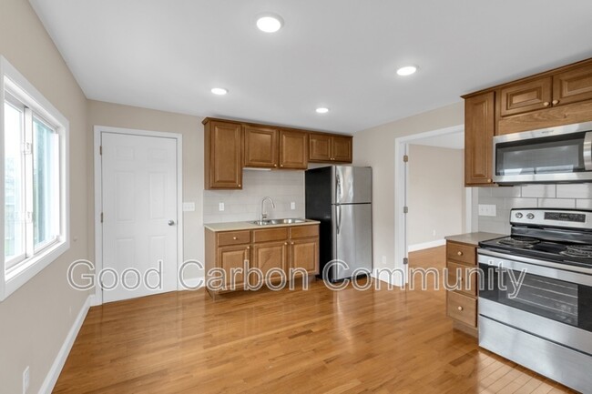 Photo - 84 Crane St Condo Unit 6