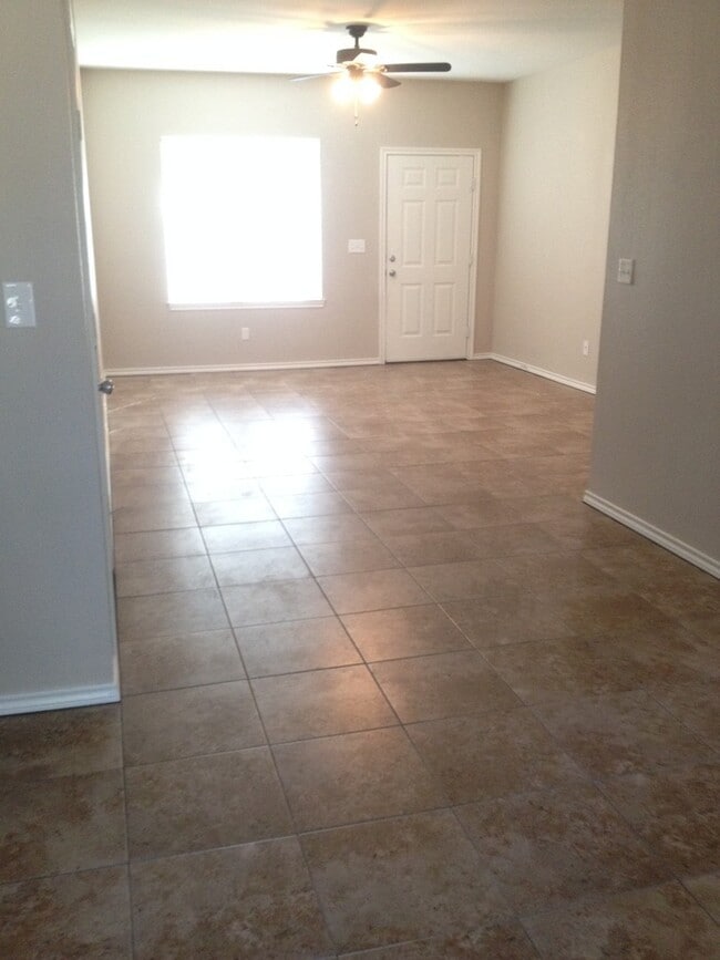 Photo - Coming Soon: 2 Bedroom Duplex for Rent in Lindale! Unit 17012 Loring Ln