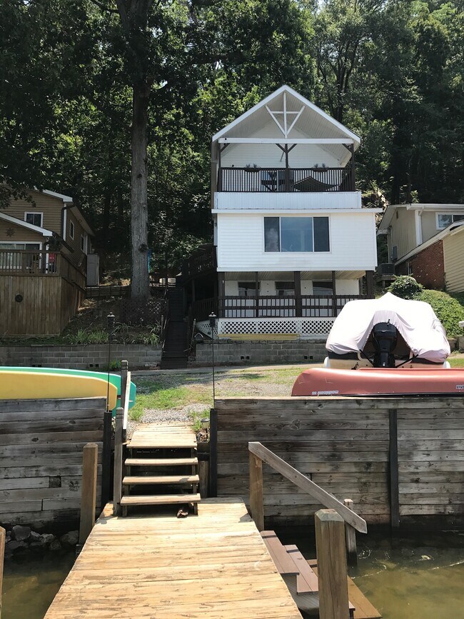 Photo - 6006 Lynn Rd