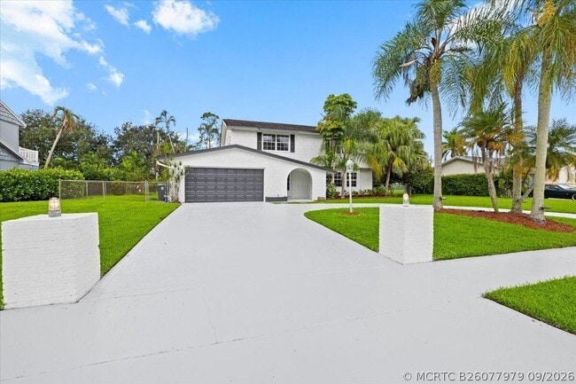 3179 Hoylake Rd