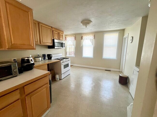 Photo - 150 Sumner St Unit 1