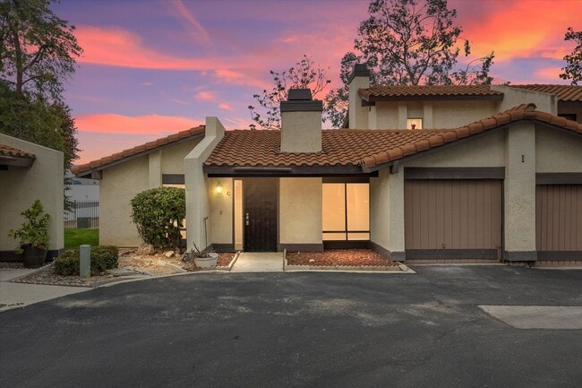 Beautiful 2-Bedroom Condo in Bakersfield, CA - Beautiful 2-Bedroom Condo in Bakersfield, CA