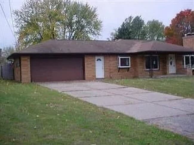 Photo - Single Family Home in Desirable Kentwood