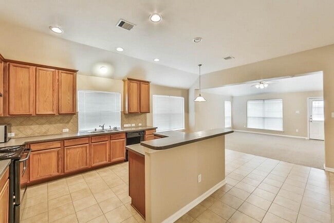 Photo - 20542 Avery Grove Ct