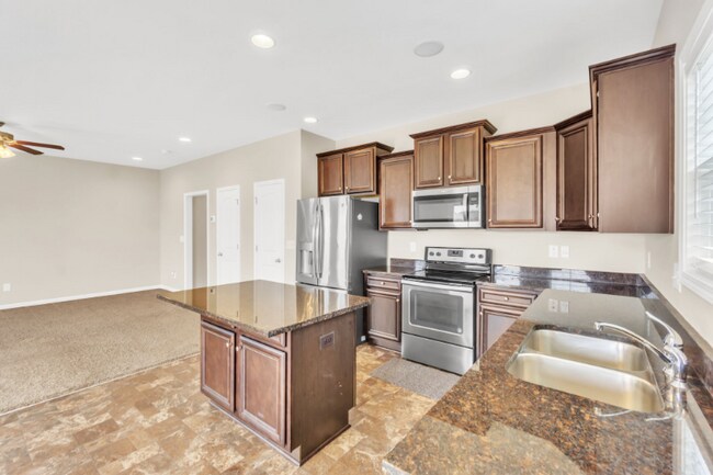 Photo - 125 Viewmont Dr