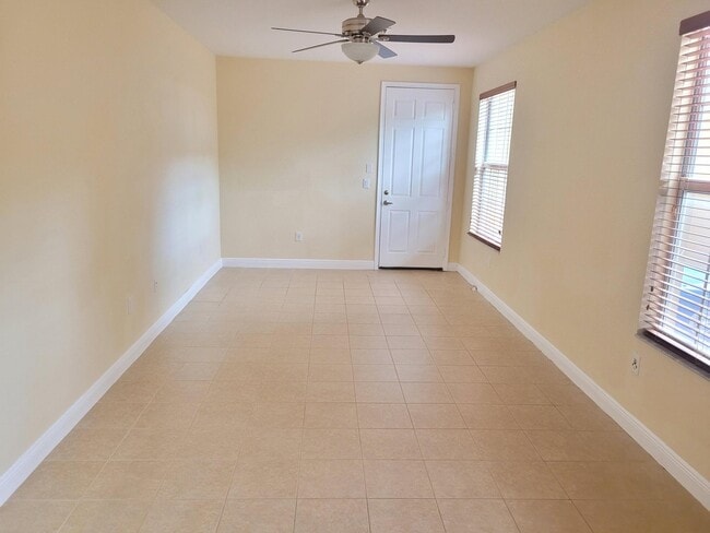 Photo - 1145 SW 147th Ter