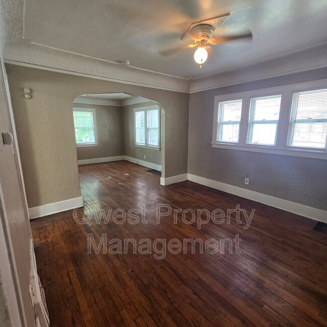 Photo - 626 Oakdale St SE Rental