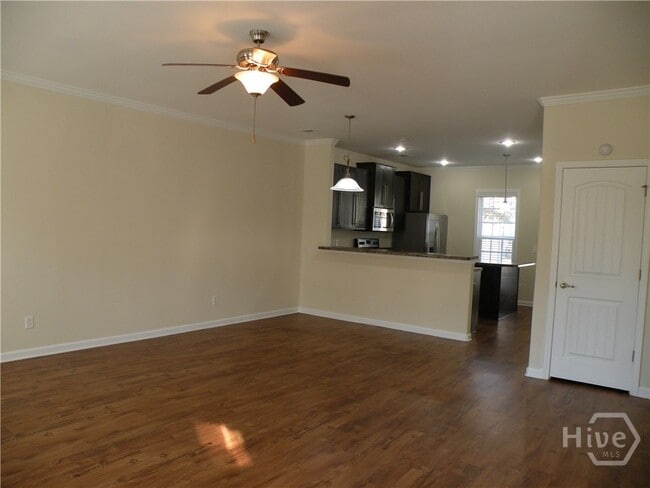 Photo - 104 Ventura Pl