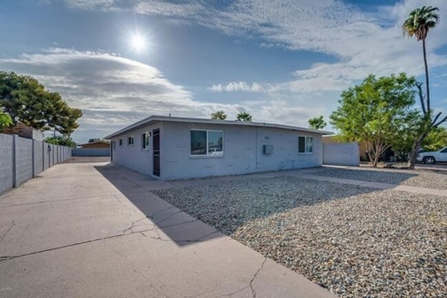 Building Photo - 603 S Bellview Unit 1