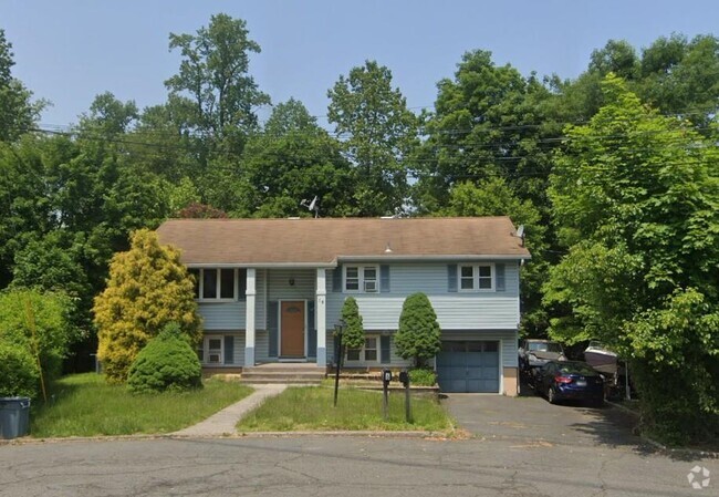 Building Photo - 7-8-8 Brookridge Ct Rental