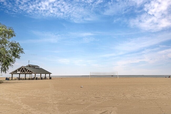 Photo - 115 Short Beach Rd