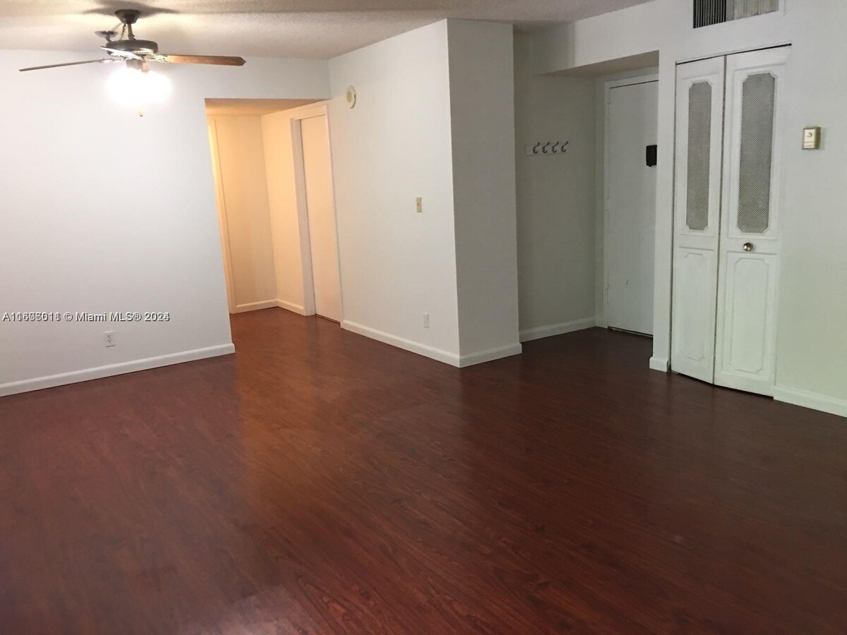 Photo - 16909 N Bay Rd Condo Unit PLAZA OF AMERICAS