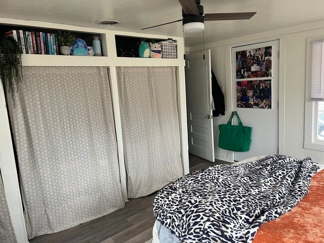 Photo - 208 W Elm Ave