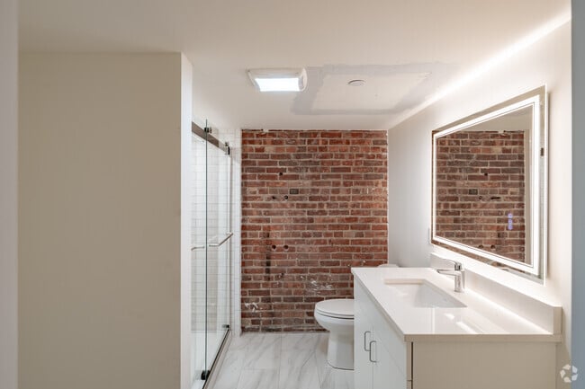 1BR, 1BA - 708SF - Bathroom - The John Kam Malt House