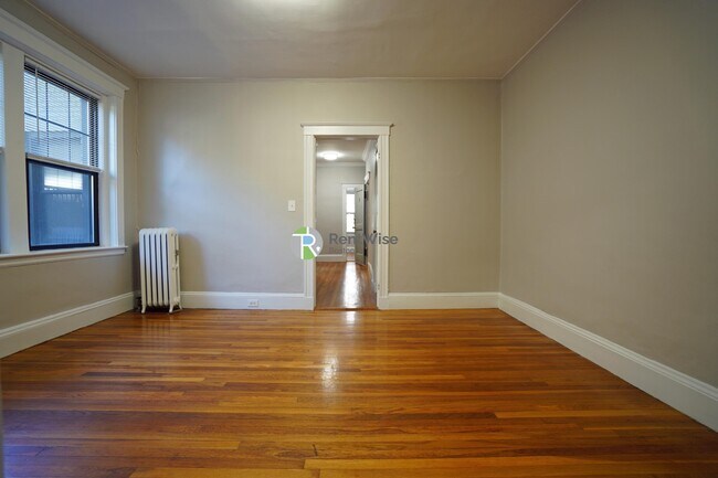 Building Photo - 294 Harvard St Rental