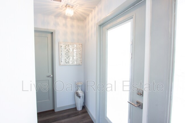 Photo - 501 Delaware Ave