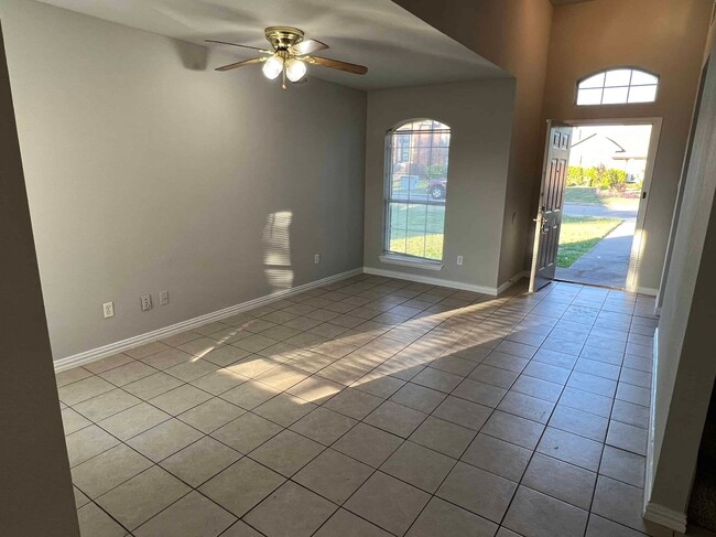 Photo - 432-434 Chestnut Lane Unit 434