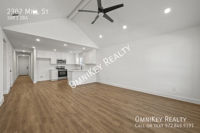 Photo - 2307 Mill St