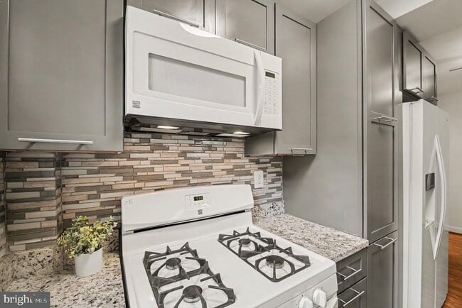 Photo - 4318 N Pershing Dr Unit 43181