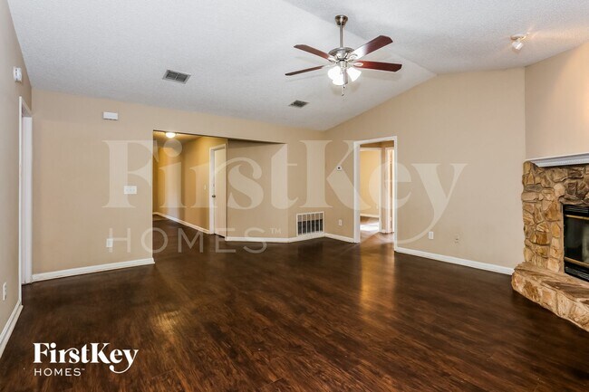 Photo - 11338 Island Shore Dr W