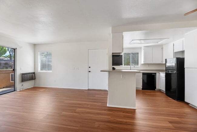 215 Woodland Pky Unidad 201