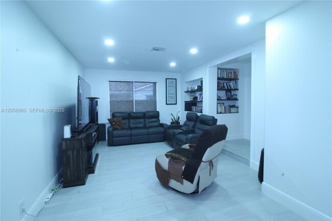 Photo - 6486 Woodbury Rd
