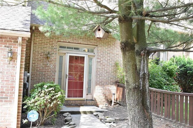 Photo - 598 Brighton St Townhome