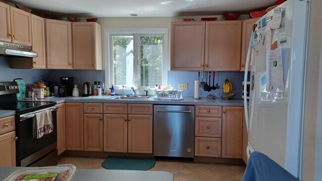 Photo - 8 Benefit St