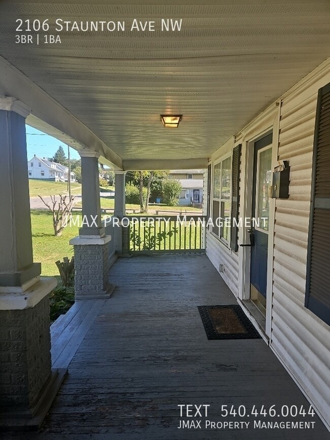 Photo - 2106 Staunton Ave NW